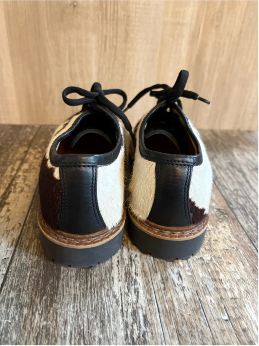 Vintage Michel Jordi Genuine Cowhide Hair-On Hide Oxford Shoes – Size 35
